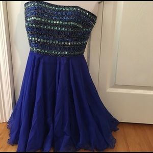 Strapless Sherri Hill Homecoming/Cocktail Dress